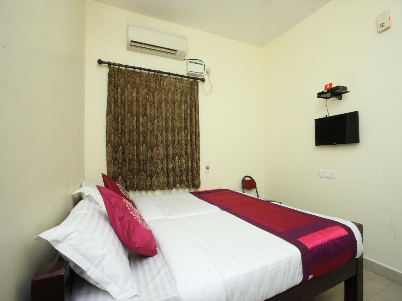 Oyo 10465 Koyambedu Chennai Hotel Exterior foto